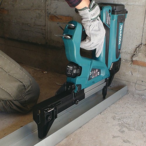 Makita GN420CLSE - vue 4