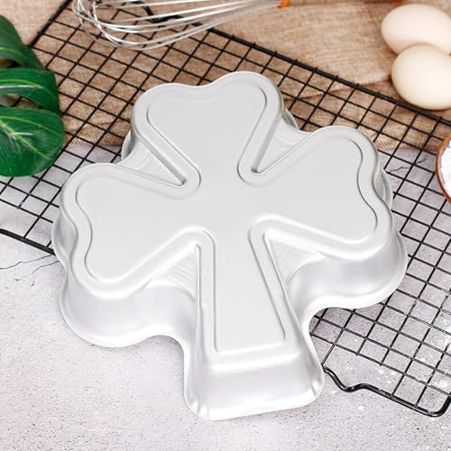 St. Patrick\'s Day Shamrock Cake Pan Mold Clover Shaped Baking Mould Tin Cake Pan - Thumbnail 4
