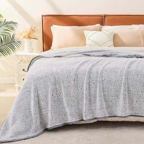 EMME Kuscheldecke Flauschige Sherpa Decke 150x200 cm, Oeko-Tex zert Doppelseitig Extra Weich & Langlebig,XL Wolldecke Couchdecke,Flauschige Decke Grau Warme Dicke wohndecke Tagesdecke Sofadecke