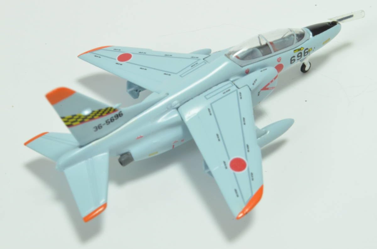 Amazon.co.jp: ガリバー製 第一弾 金属製モデル 航空自衛隊 T4 第1 