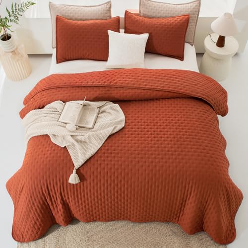 Image of Andency California King Size Quilt Bedding Set (112x104 Inch), 3 Pieces Burnt Orange Soft Lightweight Bedspread Coverlet, Terracotta Boho Summer Quilt Cal King for All Season