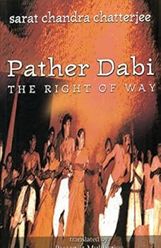 Paperback Pather Dabi, The Right of Way Book