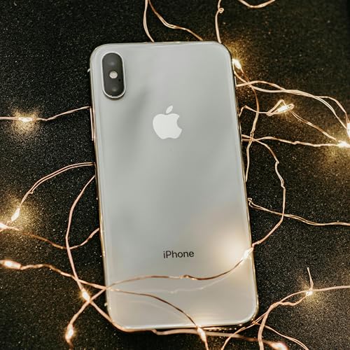 Page de couverture de Tech Files: A 'big thumbs up' for the iPhone17!