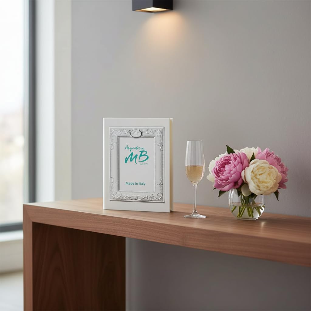 Album Fotografico per il Matrimonio o l'Anniversario di Nozze con Cornice Personalizzabile con Incisione dei Nomi o delle Iniziali dei Festeggiati