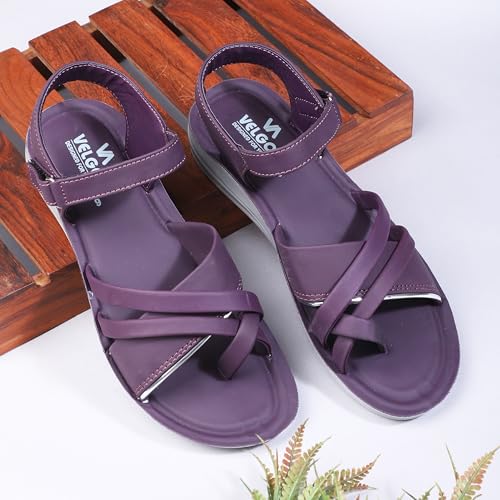 Image of Ango Women's Black Gladiator Sandals with Platform Sole, Strappy Design, Casual For Girls