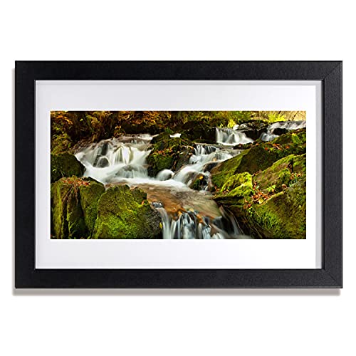 Affiche encadrée photo cascade 30x20 cm pour habiller un mur vide de salon