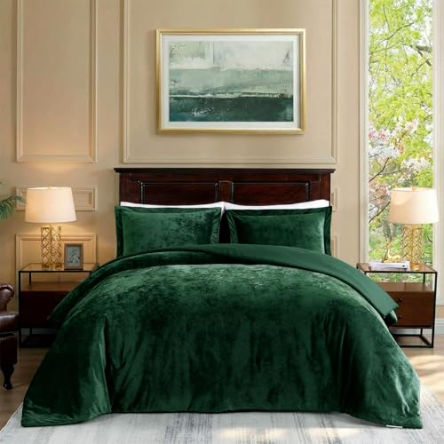 TAMGHO Velvet Comforter King Luxuriously Soft King Size Comforter Set Lightweight Bed Set for All Seasons Oversized Comforter (108x96) with 2 Matching Shams (20x36) Dark Emerald Green