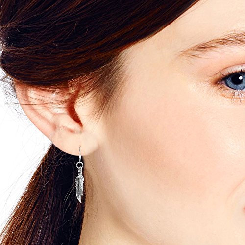 AeraVida Spectacular Double Feather .925 Sterling Silver Dangle Earrings | Luxurious and Elegant Feather Jewelry for a Timeless Look3