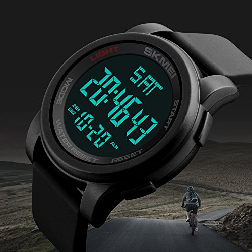 ساعة معصم رياضية رقمية الكترونية بسيطة مضادة للماء بتصميم عسكري وطريقة عرض مزدوجة للوقت مع ضوء LED للرجال من سكماي بمينا أسود بسوار