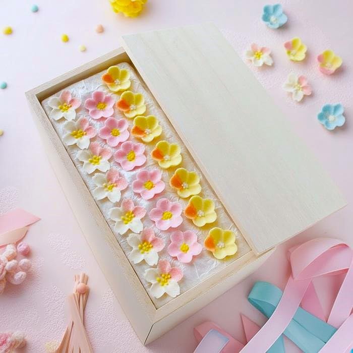 Amazon | 干菓子 落雁「花暦 三月の花」創作菓子 和菓子屋 悠 桜、山吹