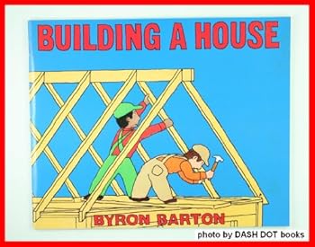 Paperback Building a House Book