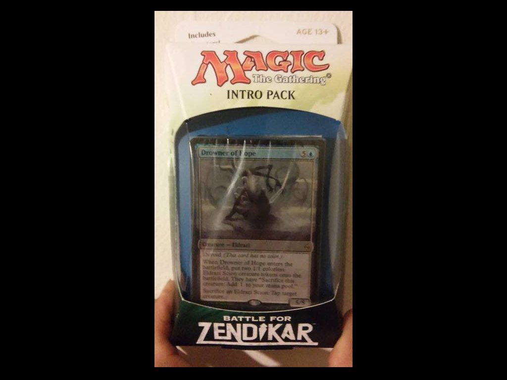 Amazon.com: Magic the Gathering: MTG Battle for Zendikar: Intro Pack /  Theme Deck: Drowner of Hope (includes 2 Booster Packs & Alternate Art  Premium Rare Promo) Blue : Toys & Games