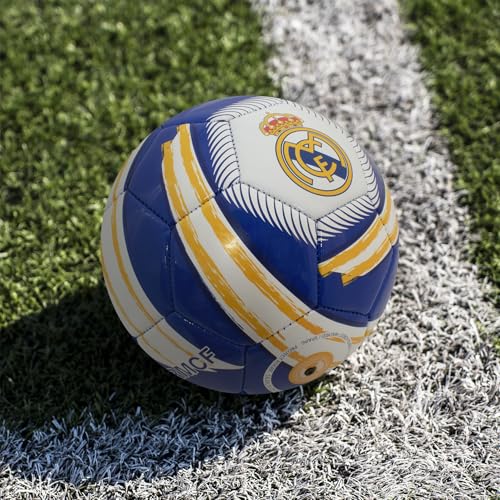 Hy-Pro Balón de fútbol con Licencia Oficial del Real Madrid CF Cyclone, Talla 5, Entrenamiento, Partido, mercancía, Coleccionable para niños y Adultos, Azul - imagen 3