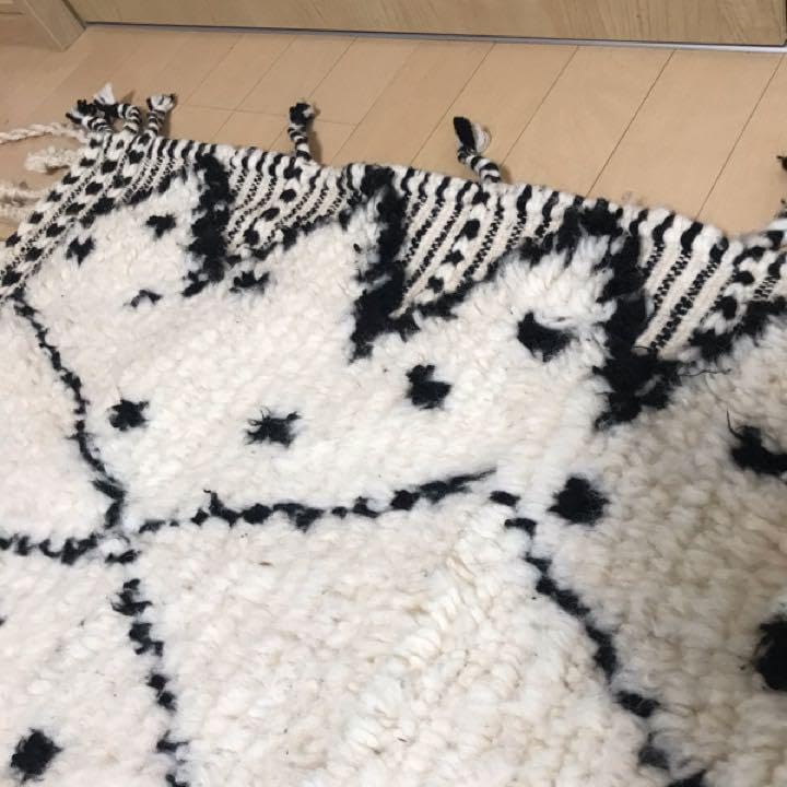 モロッコベニワレン 手織りベニワレン(ベニアワレン) 約112×64cm モロッコベニワレン 手織りベニワレン(ベニアワレン) 約112×64cm