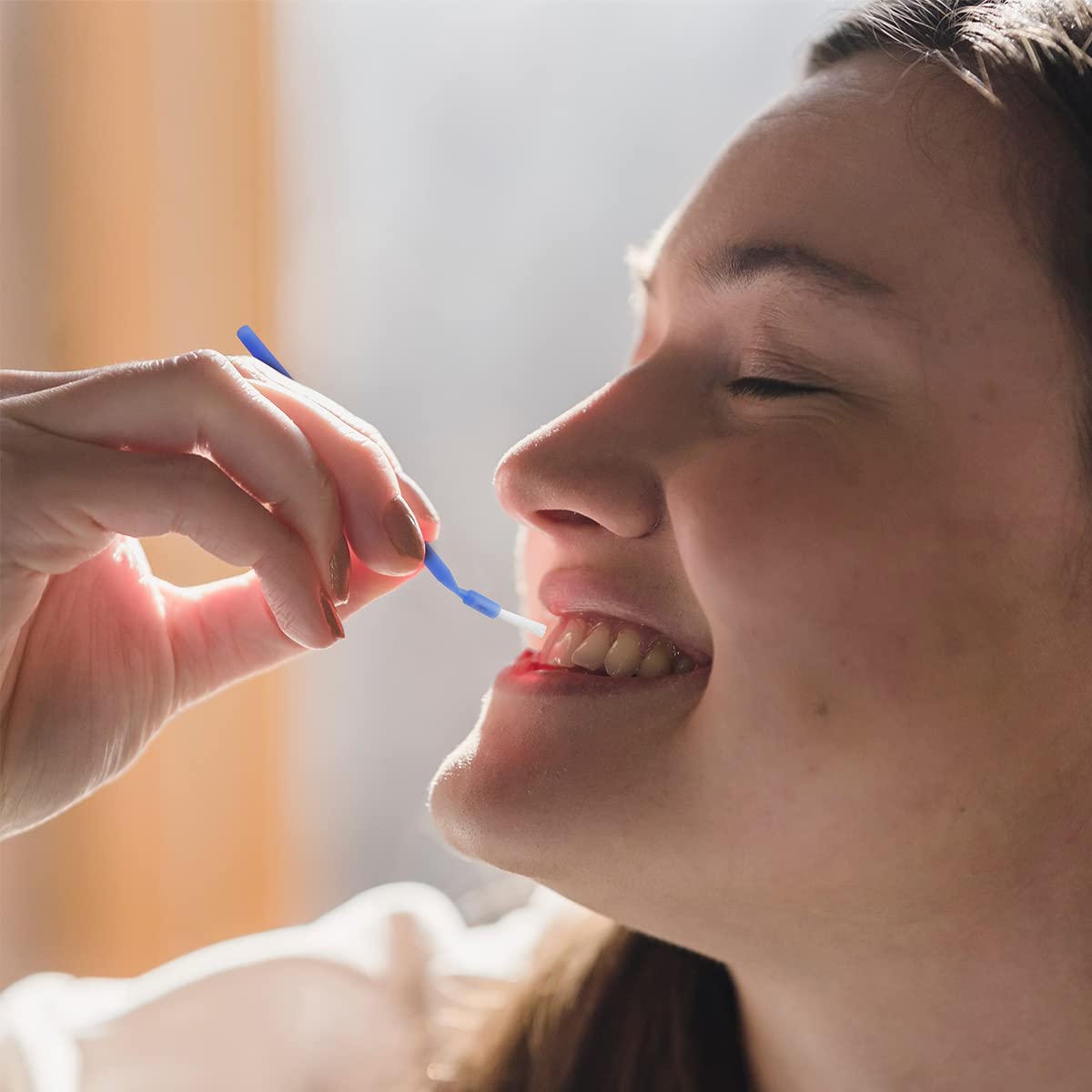 100 cepillos interdentales, microaplicadores desechables – Aplicador de microhisopos flexibles, herramienta de limpieza dental oral (azul)