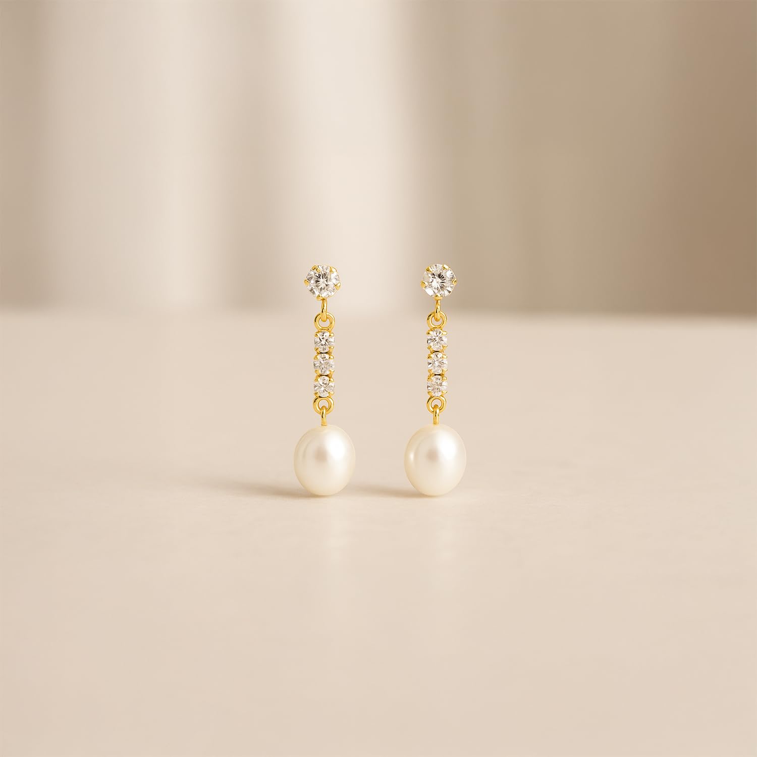 CARISSIMA Damen-Ohrhänger 9 Karat 375 Gelbgold perlmutt und CZ Drop 1.58.7199
