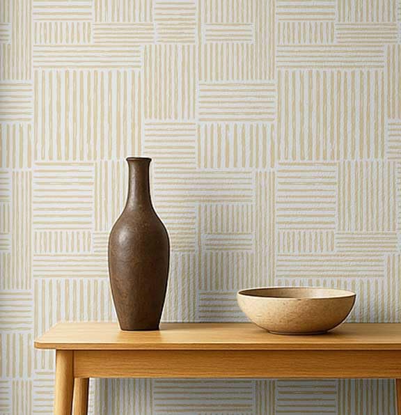 Papier peint vinyle amovible pour rénover un mur humide de salle de bain sans peindre