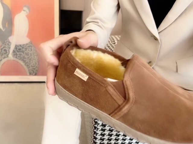 Amazon.com | PEDOQU Men's slipper genuine leather upper shearling