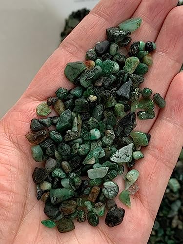 Image of GAF TREASURES 2 oz Lot Natural Emerald Semi Emerald Tumbled Gemstone Chips, Emerald Crushed Mini Crystals, Undrilled Crystal Chips (Emerald)