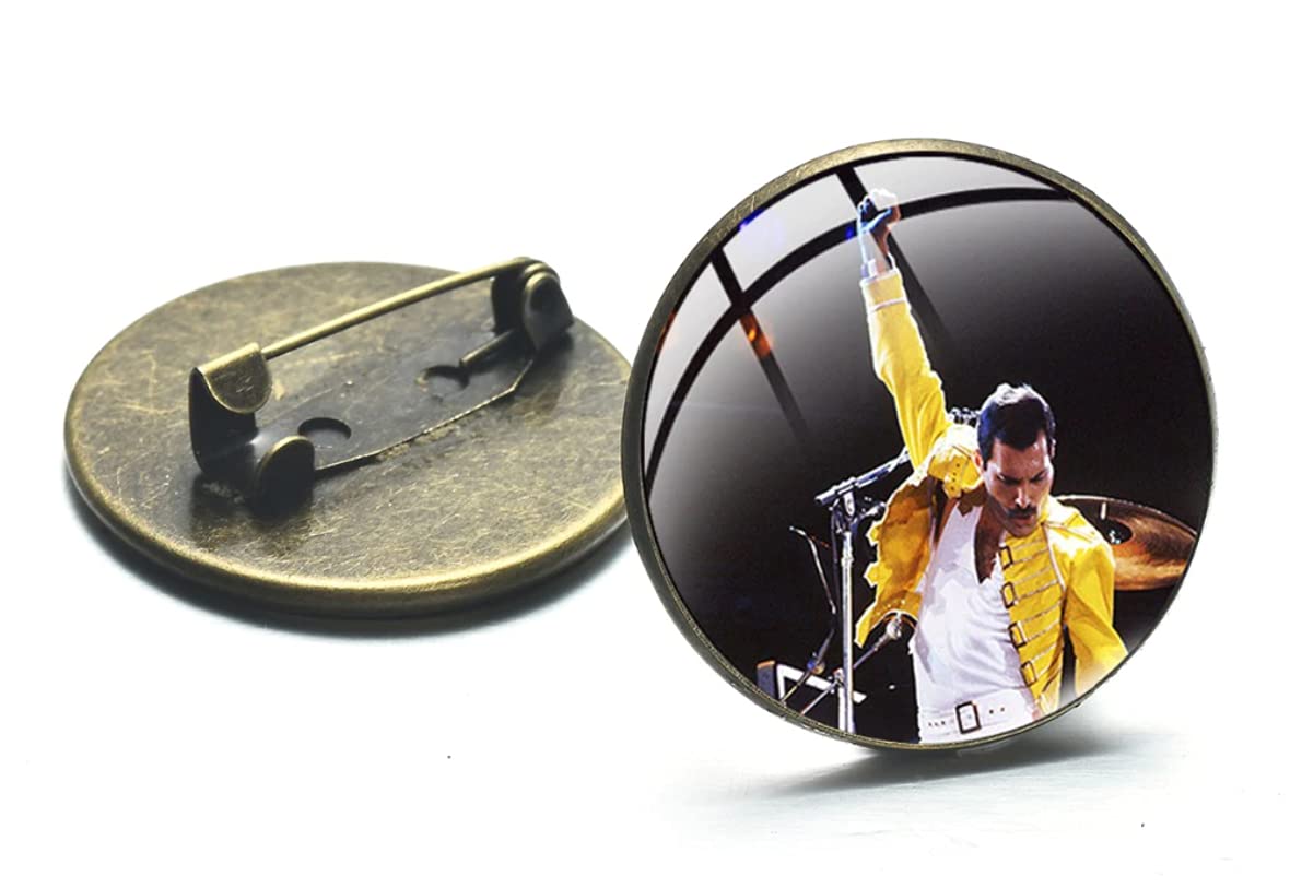 PSLFreddie Mercury Band Photo Brooch Souvenir Queen Band Lead Singer Classic Brooches Pin Music Concert Badge Fans Gift