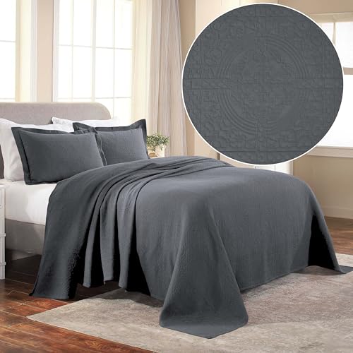 Superior Cotton Fleur De Lis Bedspread Set, Warm Blankets, All-Season Bedding, Bedroom Decor, Decorative Boho Medallion Coverlet, Includes 1 Bedspread, 2 Pillow Shams, Queen, Grey