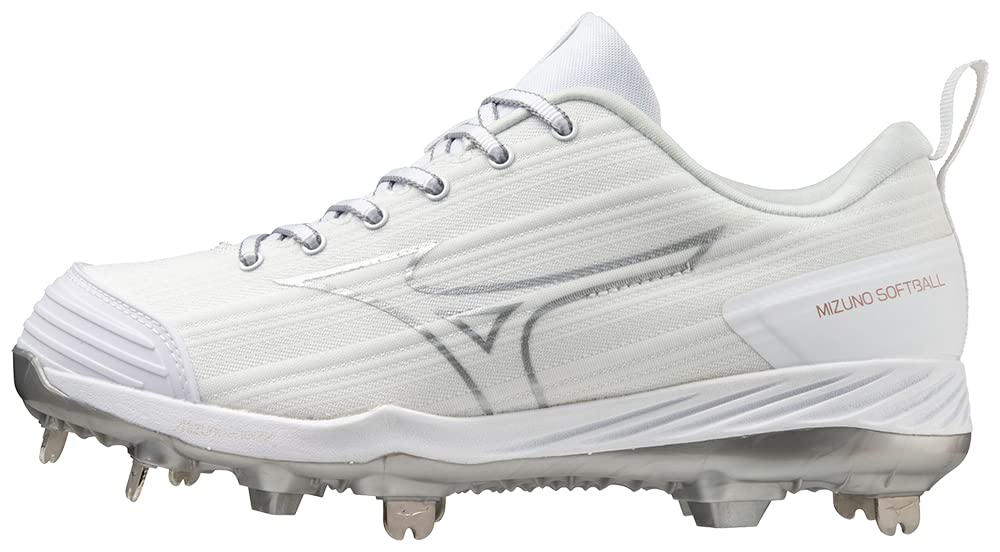 MizunoWomen's Sweep 6 Softball Shoe