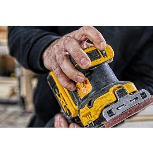 DEWALT DCW200N-XJ 18V XR Brushless 1/4 Sheet Palm Sander (Bare Unit) 14 DEWALT DCW200N-XJ 18V XR Brushless 1/4 Sheet Palm Sander (Bare Unit) - Image 14