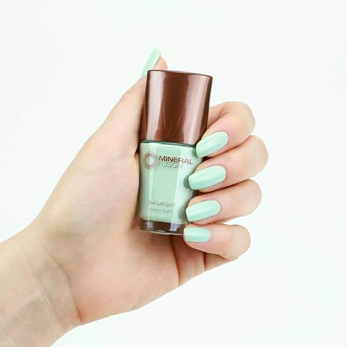 Miniatura 6 de Mineral Fusion Esmalte de uñas, Shore Thing, 0.33 onzas