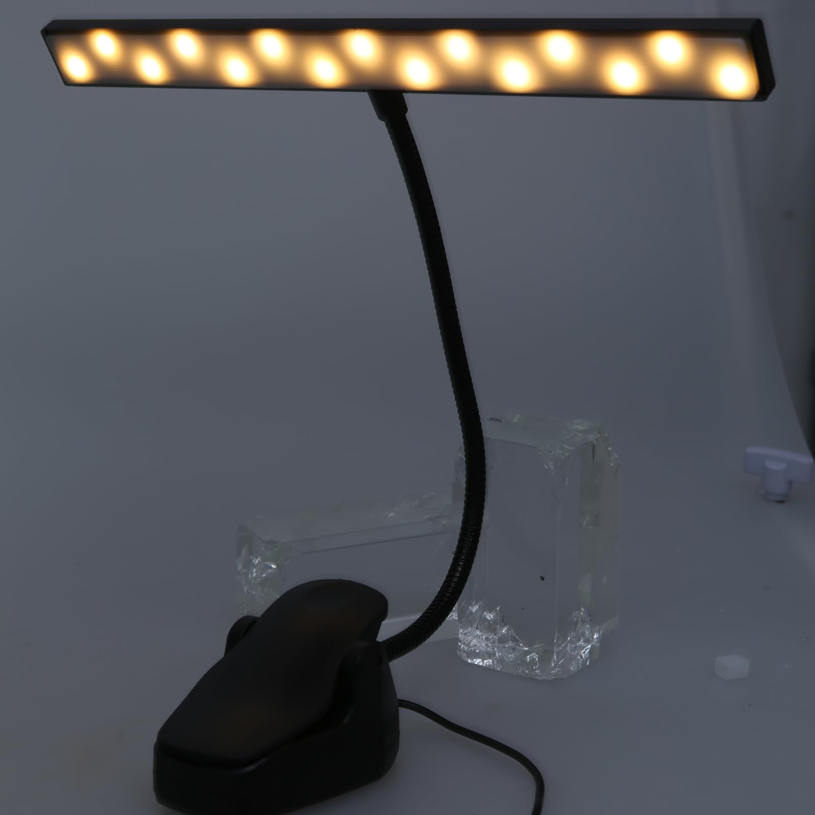 Lampe de bureau LED rechargeable par USB avec 3 modes de couleur, contrôle tactile, pince flexible pour la lecture, l'étude, les établis