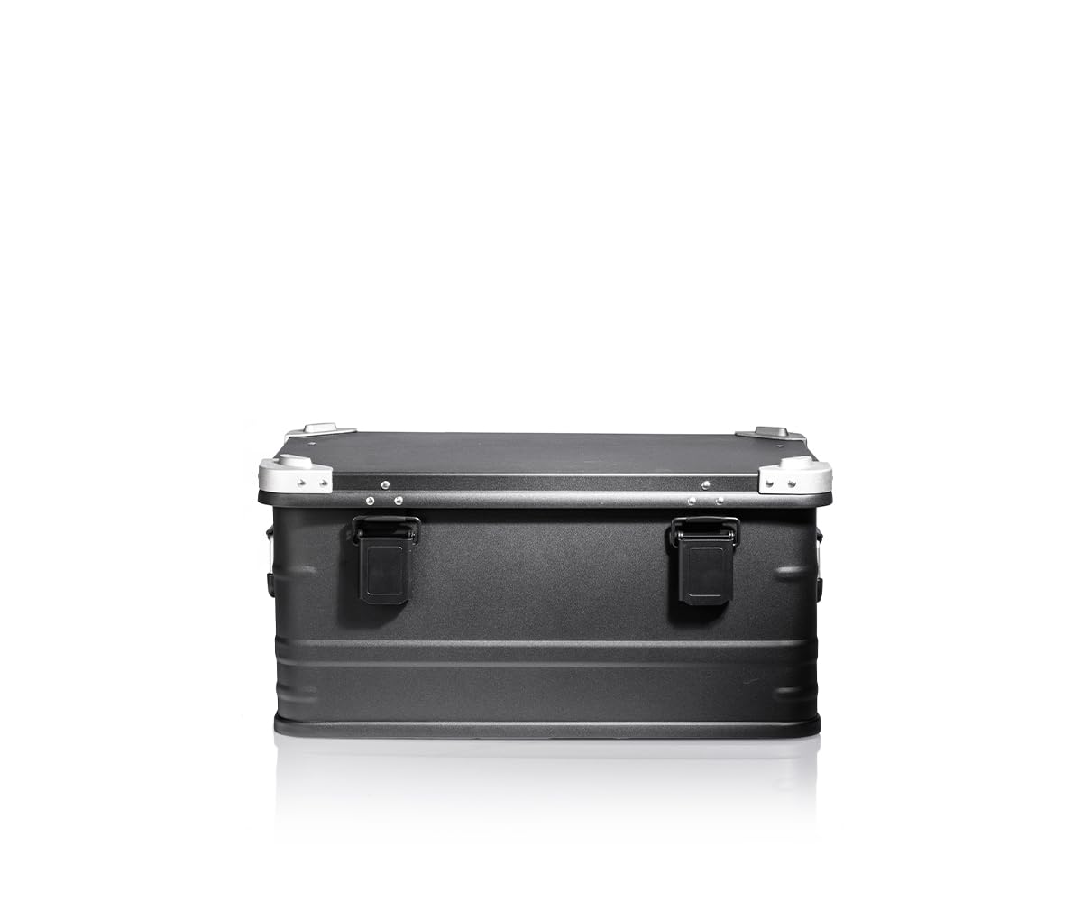 AluVault 047L – Alubox mit Deckel, Aluminium Aufbewahrungsbox, Alukiste, Spritzwassergeschützt, Staubdicht, Stapelbar - Transportbox mit Federgriffen für Werkzeug und Ausrüstung, Schwarz