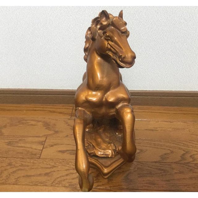 【縁起物】　馬の置物 Amazon.co.jp: 馬の 置物 樹脂製 アンティーク インテリア