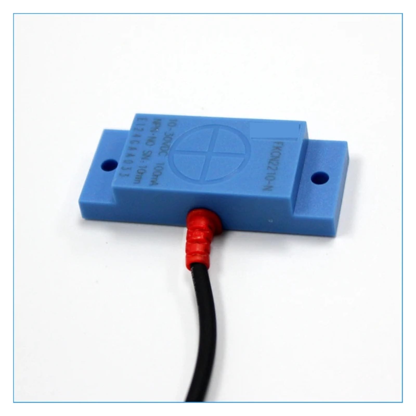 MXXDMOPD 10mm Capacitive Sensor NPN/PNP FKC Series