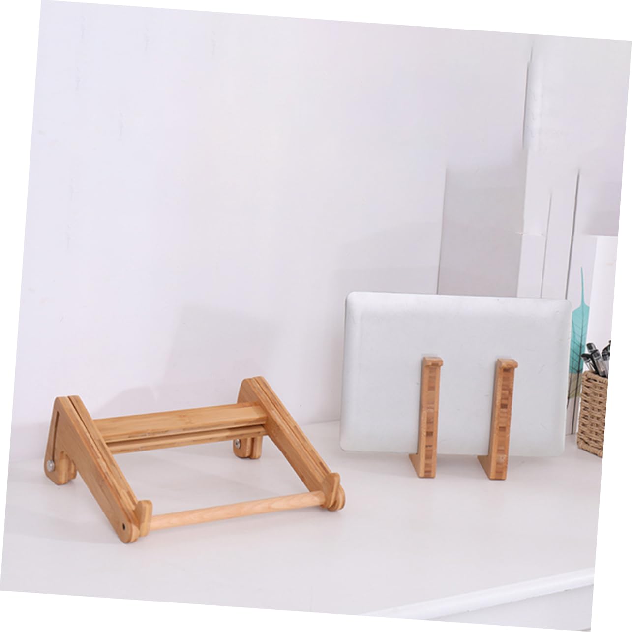 Supporto Elegante in per Regolabile Pieghevole Legno Laptop Design Altezza Semplice, Porta Computer Portatile per Scaffali