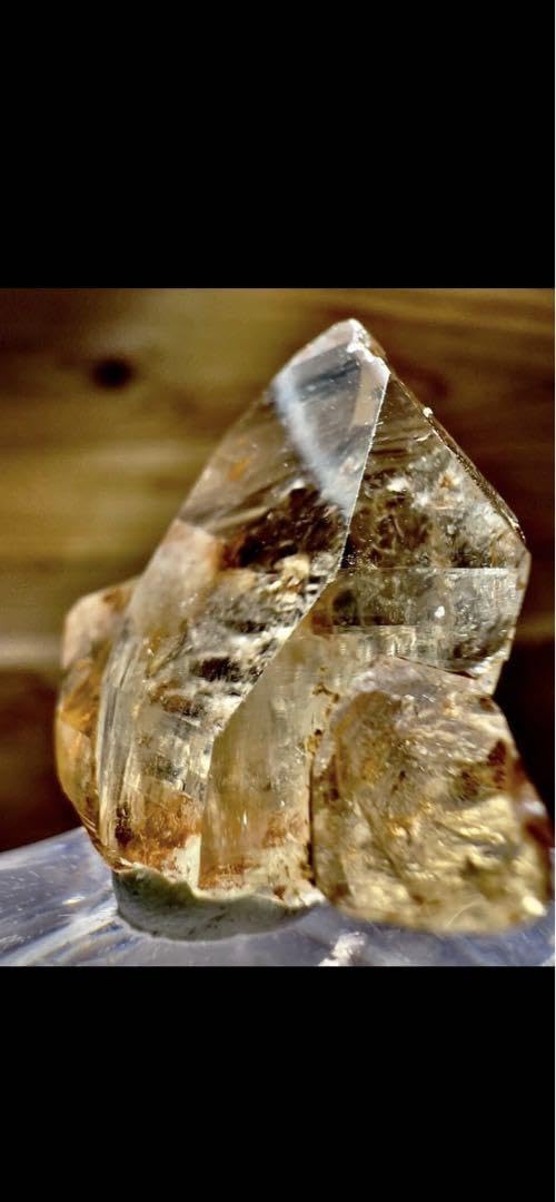 Amazon.co.jp: 山梨県乙女鉱山産 水晶クラスター : おもちゃ