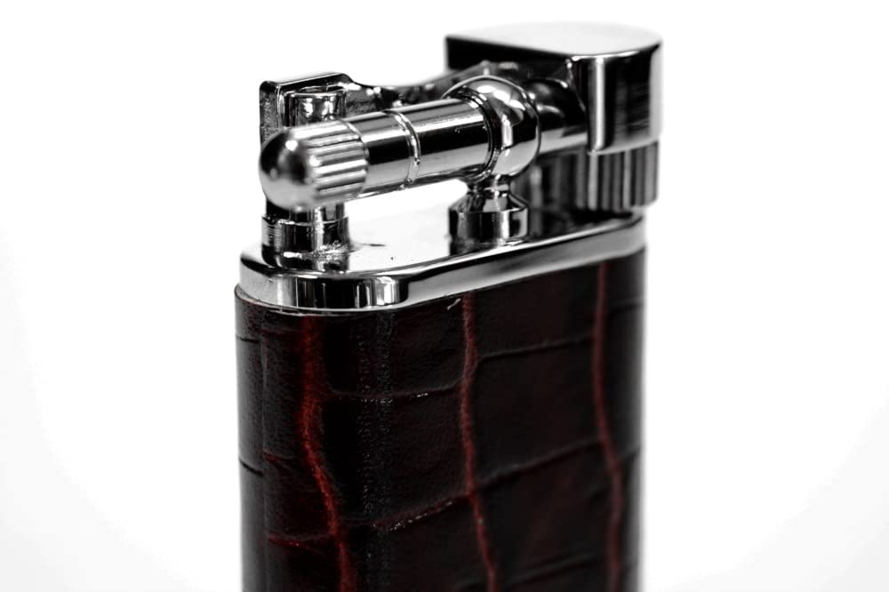 Pearl Stanley 72927-70 Briquet à pipe en cuir de vachette gaufré 67 g 65 x 32 x 13 mm 4 g gaz Réservoir à gaz en laiton Flamme oblique Fabriqué au Japon
