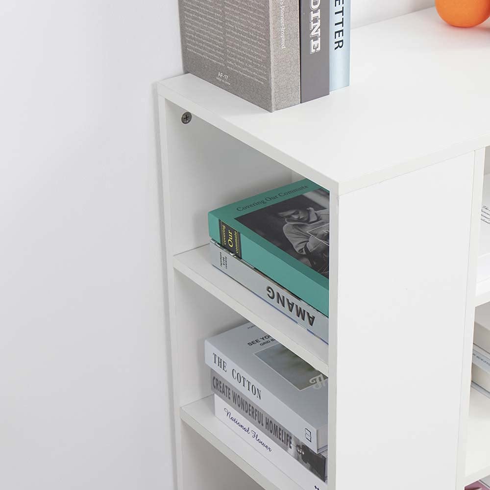 BAKAJI Libreria Bassa Scaffale 4 Ripiani con Ruote in Legno MDF Tavolino da Caffè Laterale Divano Design Moderno per Soggiorno Salotto Casa o Ufficio Colore Bianco Dimensioni: 75 x 35 x 60 cm