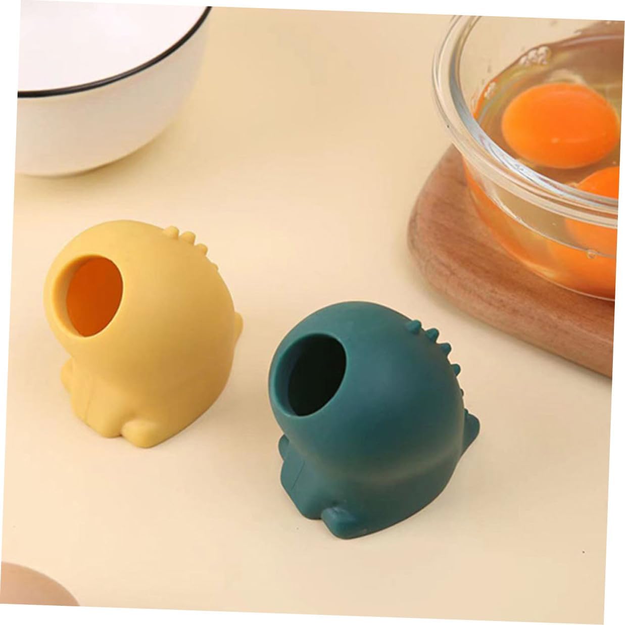 2Pcs Silicone Egg Separator Thick Yolk Divider Egg White Extractor for Baking and Cooking Portable Kitchen Gadget Dishwasher Safe