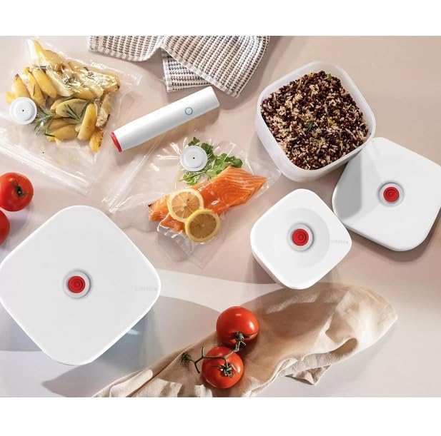 Guzzini SAVE-IT Kit Sottovuoto, 8 Pezzi, Set Contenitori Ermetici con Pompa Manuale, BPA Free, Lavabili in Lavastoviglie
