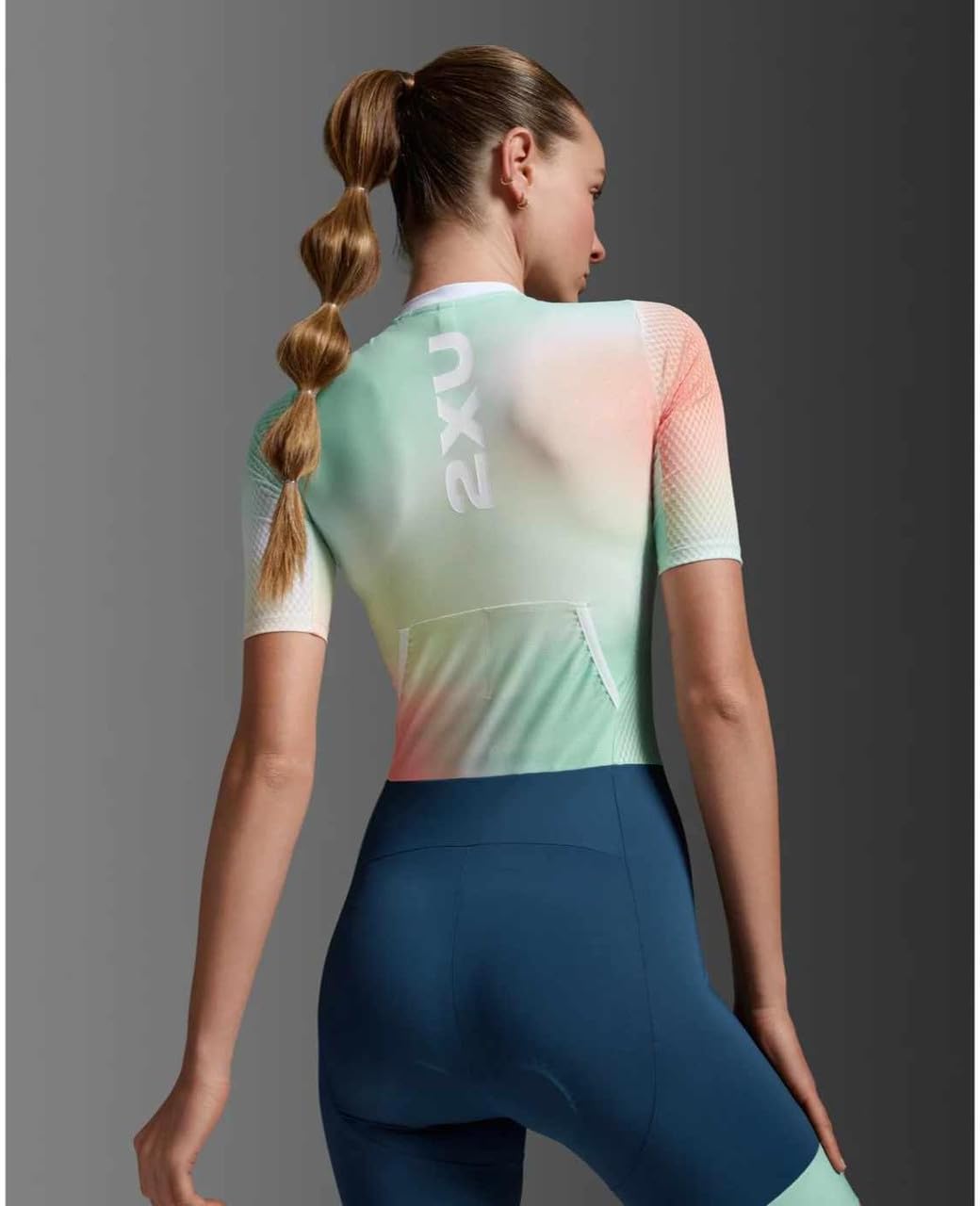 2XU Women's Aero Hex Sleeved Tri Suit