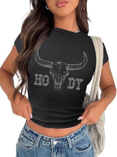 Cowgirl Outfits for Women Crop Tops for Teen Girl Y2k Clothes Cowboy Country Concert Graphic Tee Tops