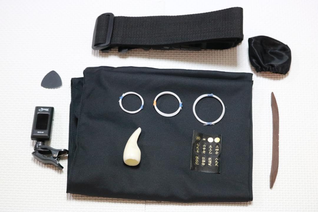 三線　沖縄三線初心者にもやさしいお得なセット　教本、DVD、チューナー他付属品付 Amazon.co.jp: 三線 沖縄三線初心者にもやさしいお得なセット、DVD