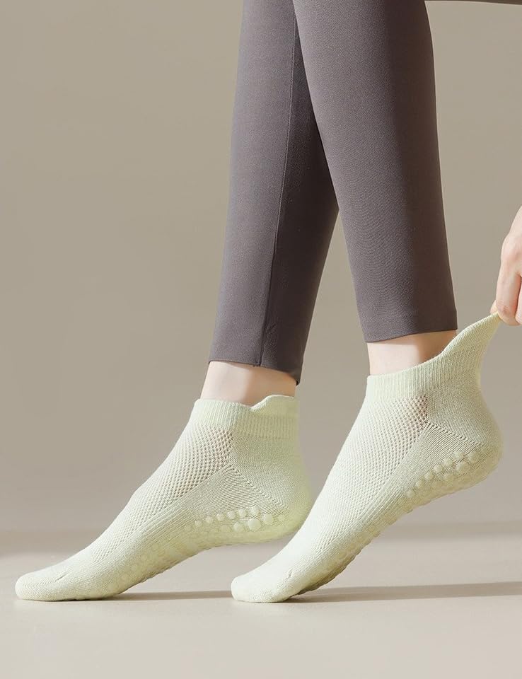 Women's Non-Slip Yoga Socks with Silicone Grips Cotton Ankle Sock for Pilates Barre Hospital Home Workouts‌2