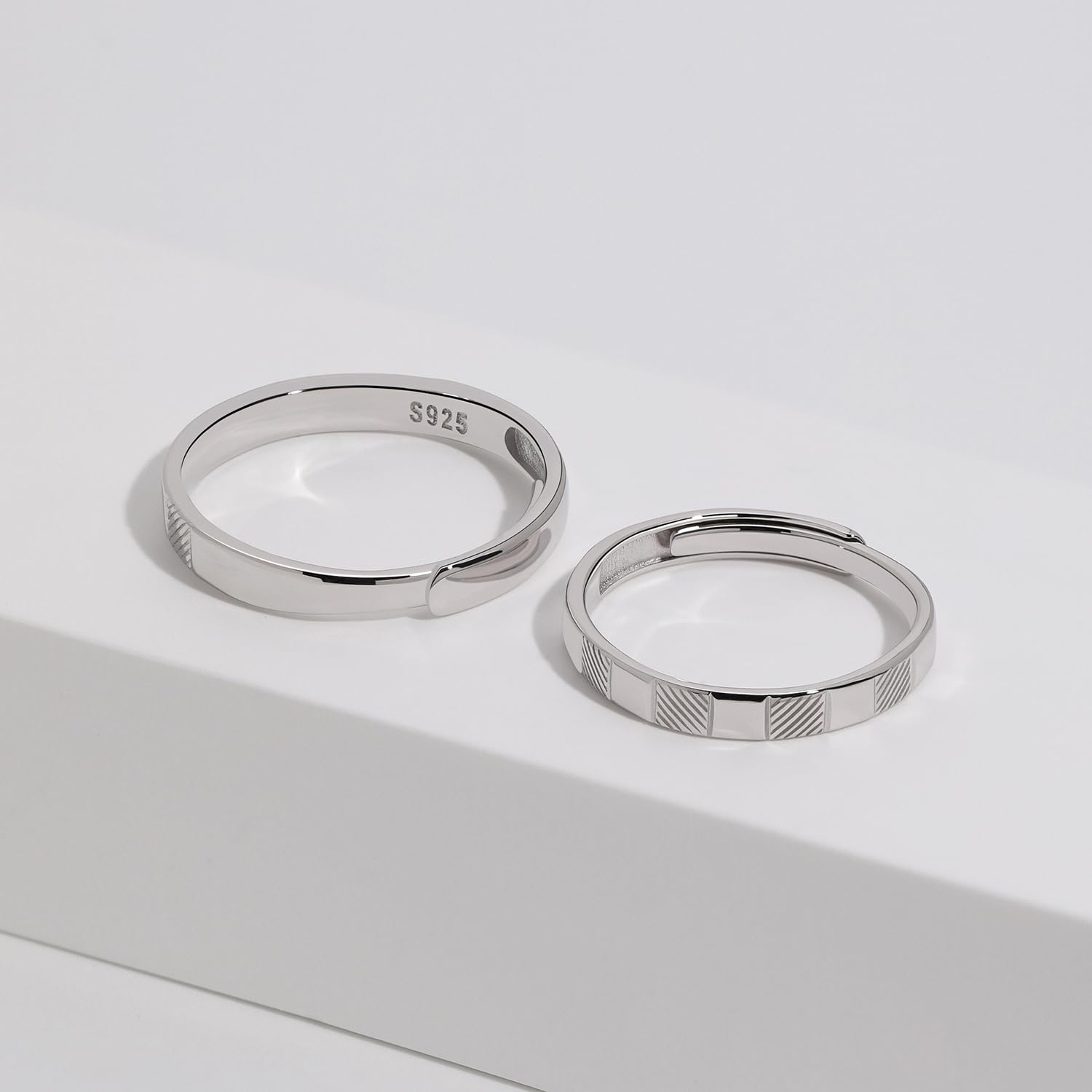 Meissa Alianzas de Plata para Pareja Anillos Ajustables Plata de Ley 925 Mujer 2,8mm & Hombre 3,2mm Anillos de Compromiso o Boda Juego Joyería Regalo para Novios y Prometidos (Juego de dos anillos)