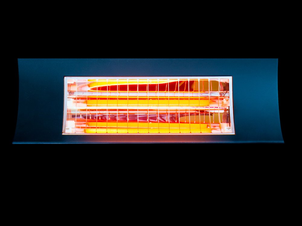 Radialight® SQBAL001 Lampada Infrarossi OASI 2000W Bassa Luminescenza Nera Stufa Eco Elettrica Riscaldatore Risparmio Energetico Protezione Umidità IPX 5