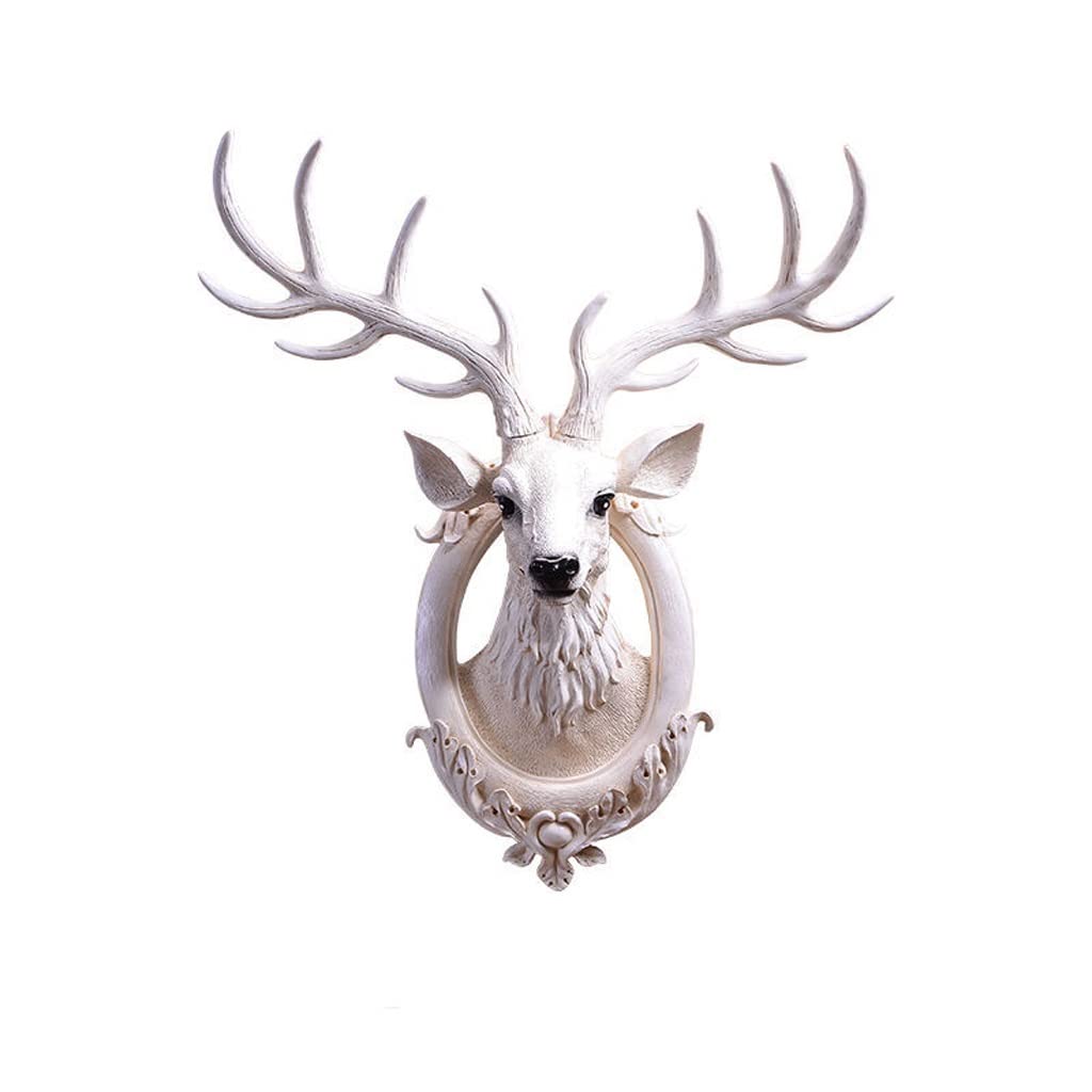 Tête de cerf murale blanche pour embellir le mur du salon et décorer l'escalier