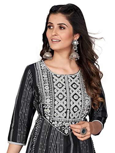 Image of Vbuyz Women's Cotton Blend Print & Embroidered Anarkali Stitched Kurta