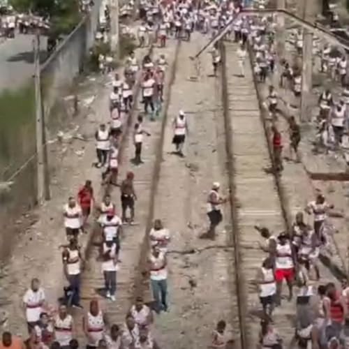 『ABSURDO! Torcida Jovem do Flamengo é banida por dois anos; decisão cabe recurso』のカバーアート