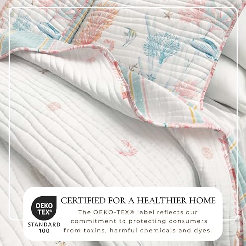 Image of Great Bay Home Coastal Quilt Set - 3-Piece Full /Queen Size Coral Bedding Set - Lightweight, All-Season, Reversible Bedspread (Coral Reef)