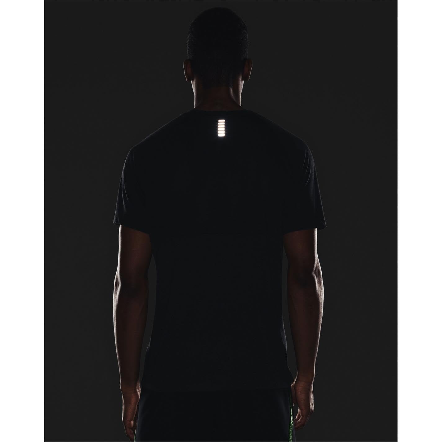 Under Armour Streaker Camiseta para Correr para Hombre, Manga Corta