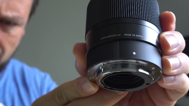 Watch Sigma 30mm f1.4 Lens - Review on Amazon Live